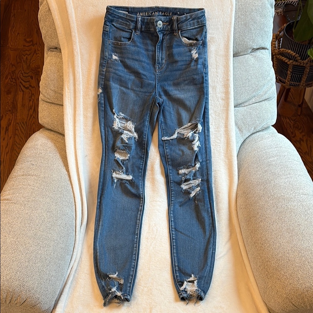 American Eagle Outfitters Blue Cropped Distressed Jeans